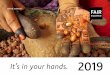 Ethical cosmetics - rheinbrands.com · So wirkt Fair Trade Was uns bei unserer täglichen Arbeit stets antreibt, sind die Geschichten hinter den Rohstoffen, die wir über faire Handelswege
